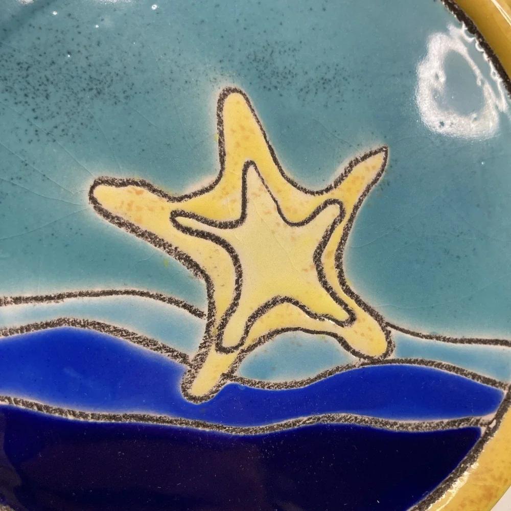 VTG Artesa Ecuador Hand Painted Starfish Seahorse Yellow Round Pottery Vase 7.5